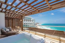 Sun Palace